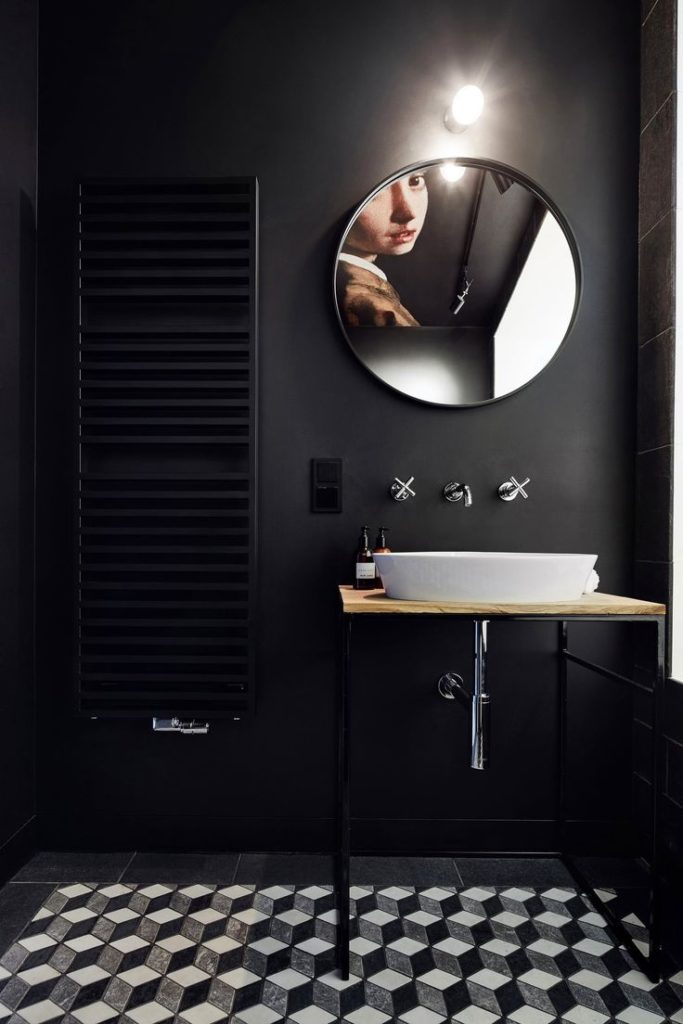 Black bathroom: tips, design & decor ideas (photos)