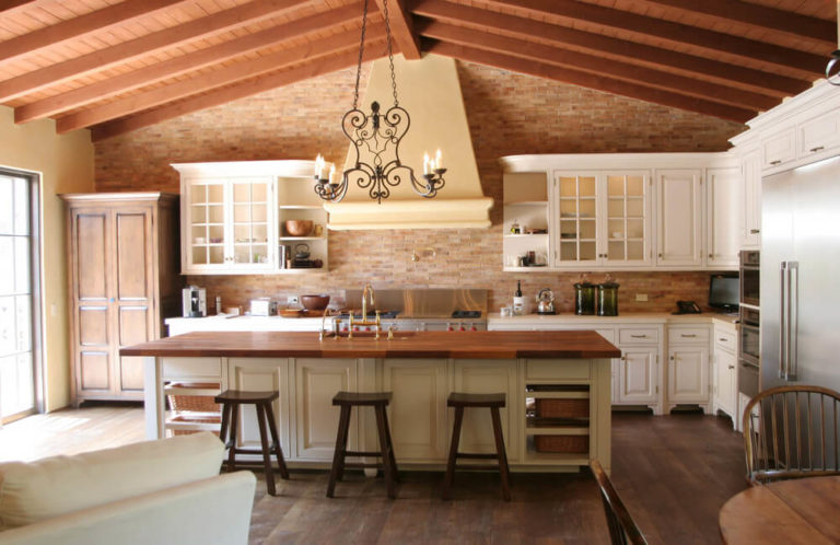 Spanish kitchen style: tradition, passion temperament