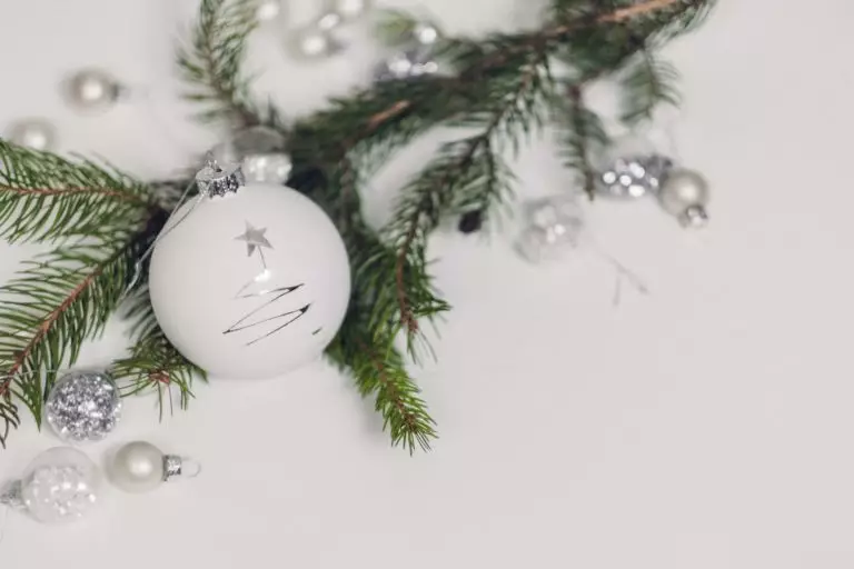 2025 Christmas Trends: Decor, Color, Tree, Gifts, Lighting