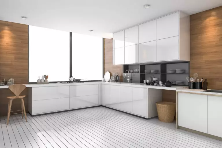 Square kitchen: layout and design ideas