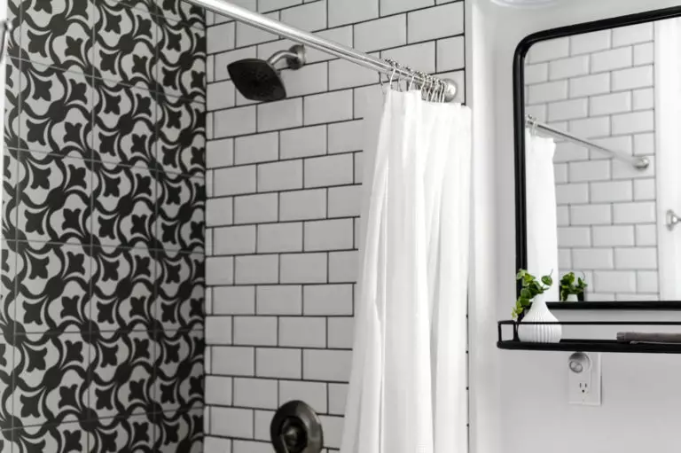 Standard shower curtain size: helpful tips for choosing the proper dimensions