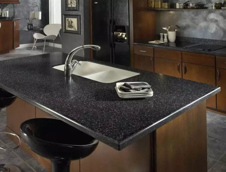 What color kitchen cabinets with black granite countertops?