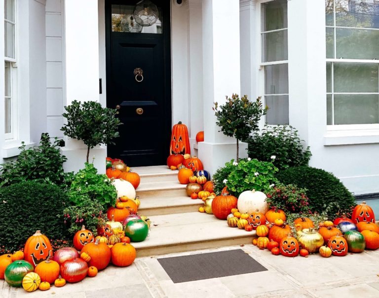 Outdoor Halloween Decoration Ideas You Cannot Skip in 2023