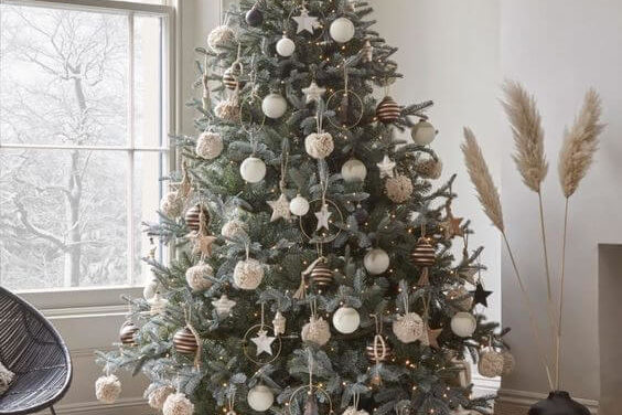 Albero di Natale 2022: consigli, idee e tendenze (70+ foto per ispirazione)