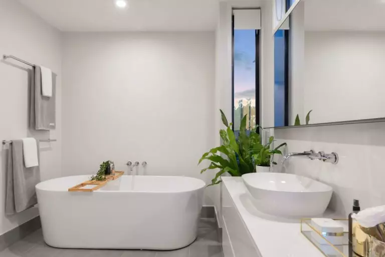 Дизайн ванной комнаты 2022: модные идеи для современного и стильного результата