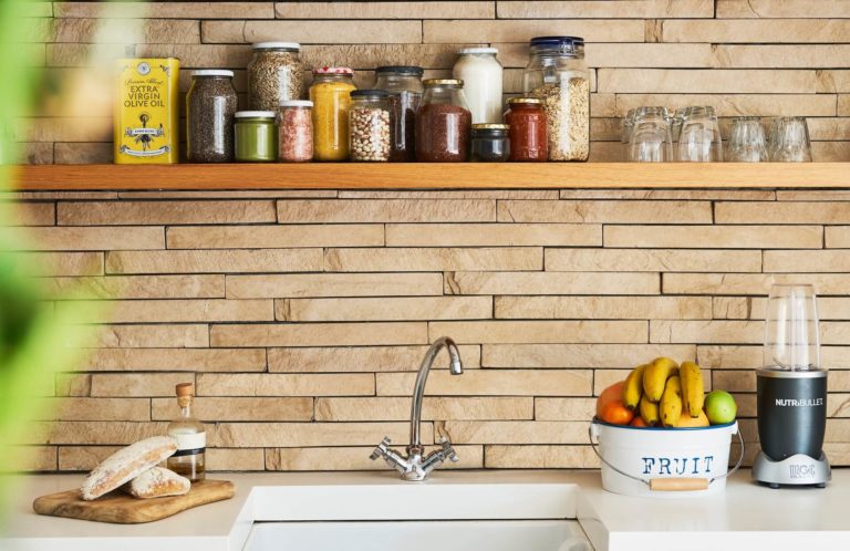 Where to put things in kitchen cabinets: storage tips for a perfect cabinet organization