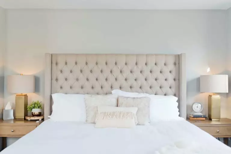 Модные постельные принадлежности 2022: 8 идей для стильной спальни и комфортного сна