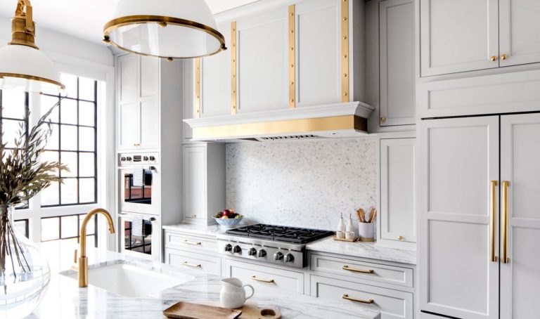 White kitchen cabinets with gold hardware: original design ideas to match any style
