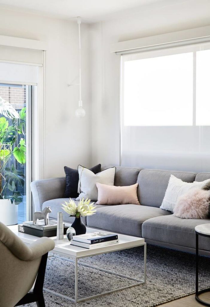 Fog Mist OC-31 (Benjamin Moore): what color is, review, and use - Hackrea