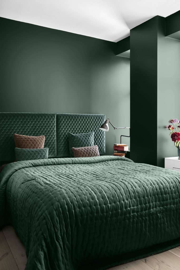 Top 11 Men’s Bedroom Ideas to Try in 2025 - Hackrea