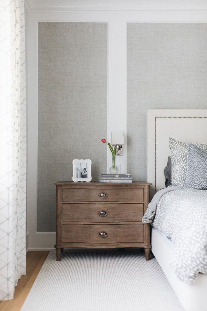 Grasscloth Peel and Stick Wallpaper: What It Is, Design Ideas, and ...