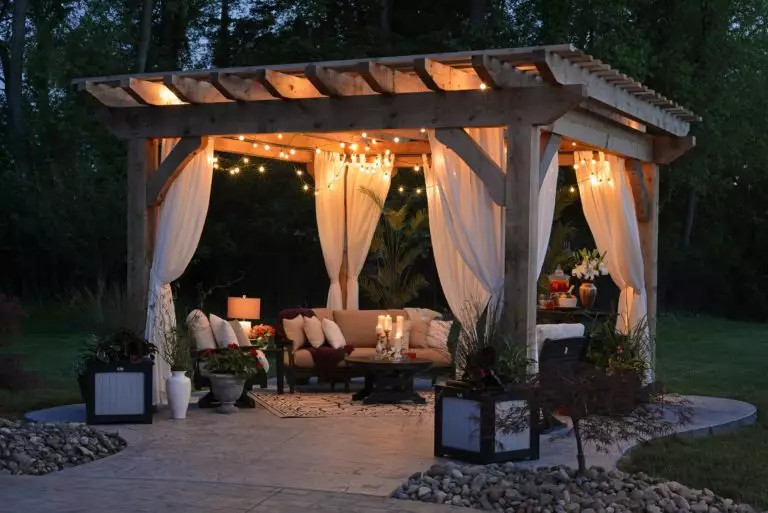 How to Choose the Best Outdoor Curtains for Patio