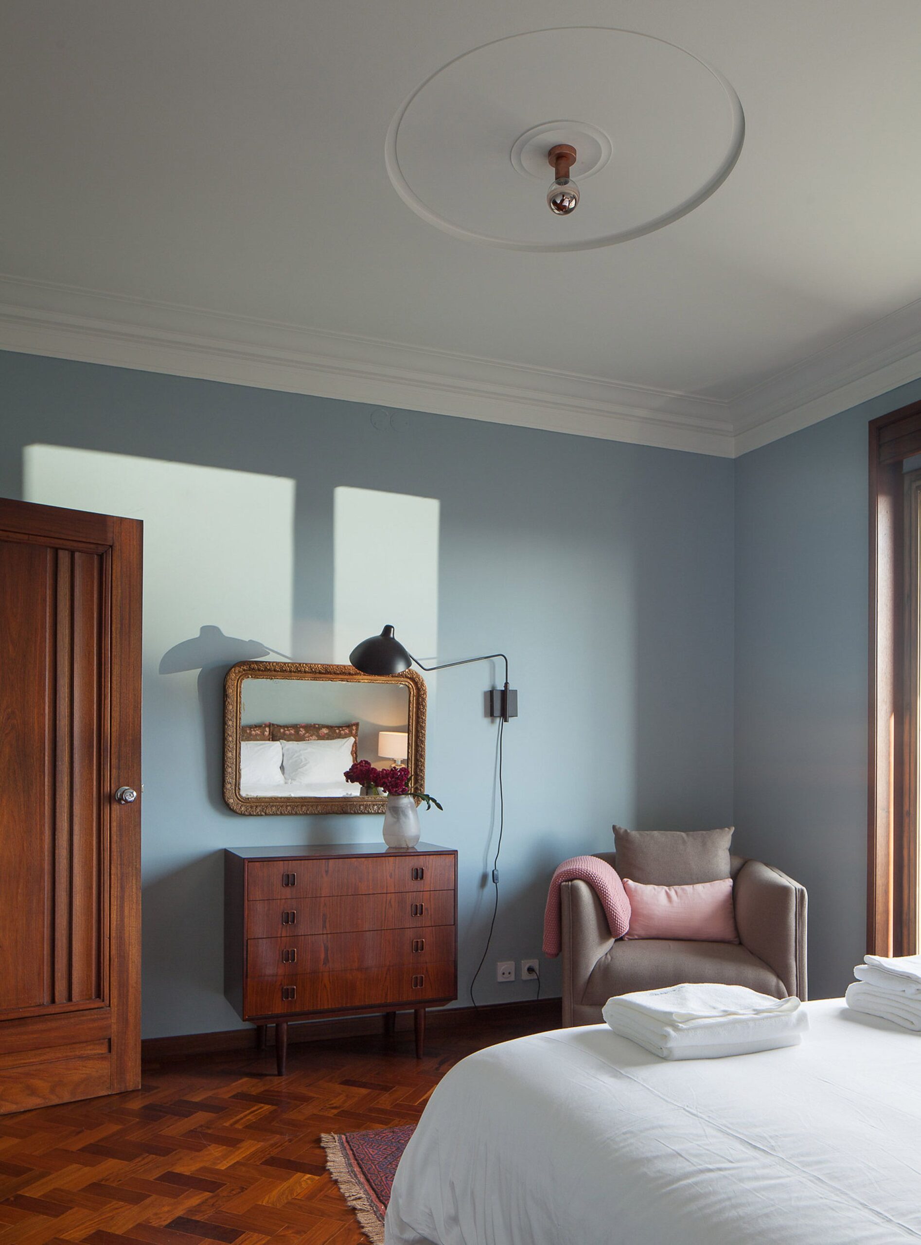 Pure Blue (Dulux): What Color Is, Review, and Use - Hackrea