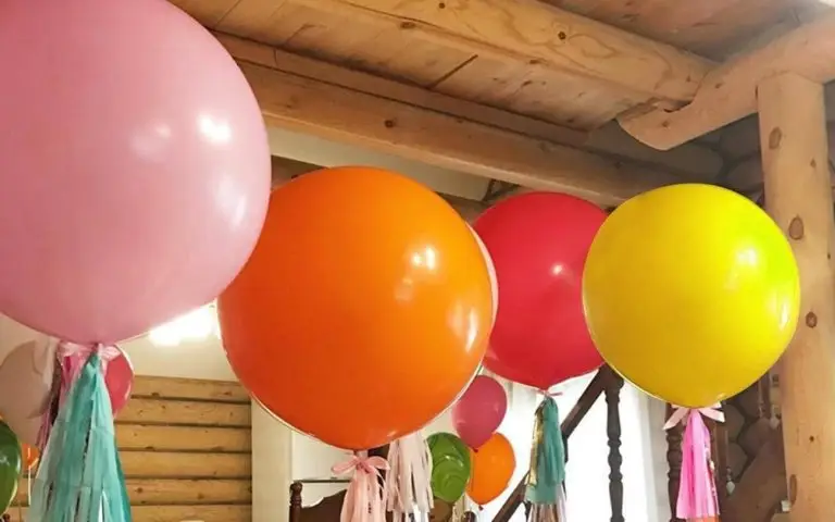 Large Balloons vs Standard Balloons for Event Design